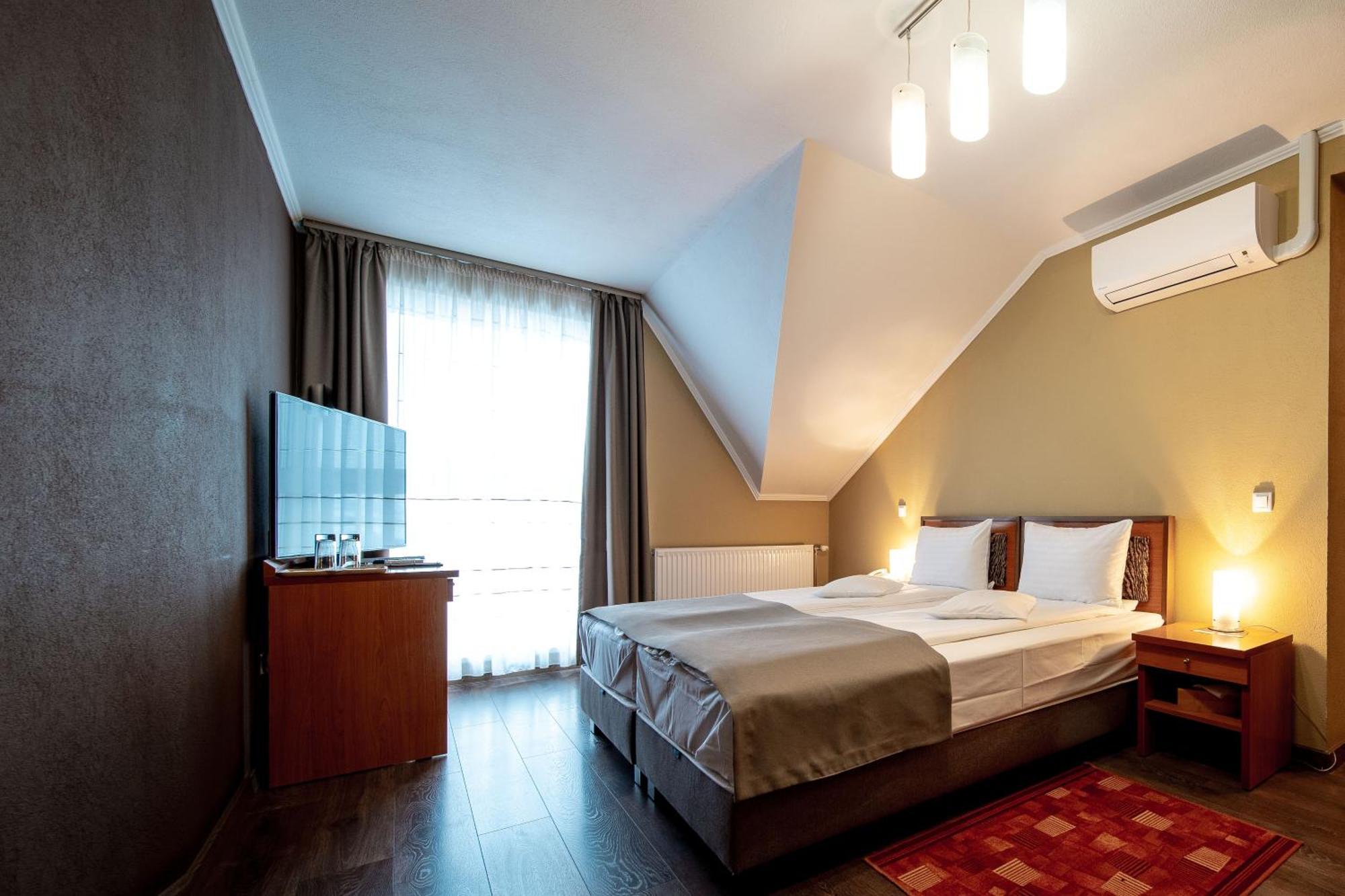 Areo Hotel & Restaurant Bradesti Dış mekan fotoğraf